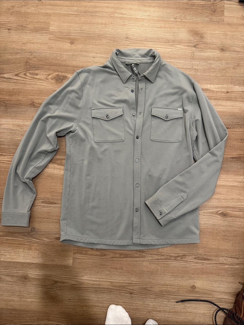 Vuori Men's Sage Green Lightweight Shirt Jacket